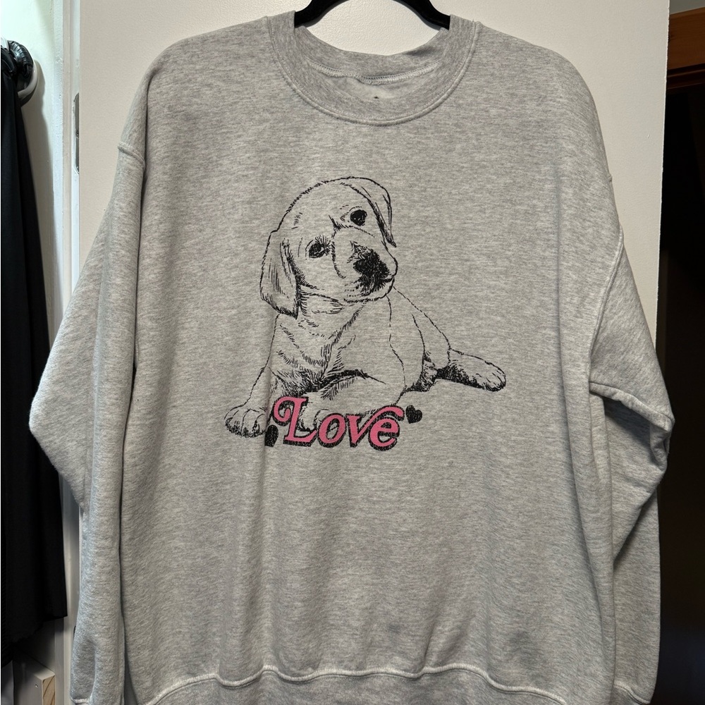 Gray Puppy 'Love' Graphic Sweatshirt - Unbranded